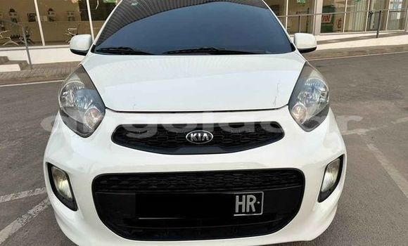 Comprar Usado Kia Morning Outro Carro em Luanda em Luanda Province