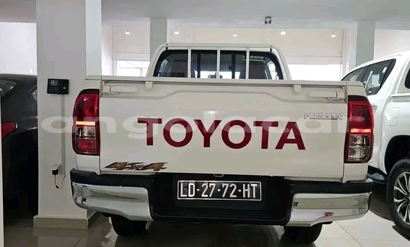 Comprar Usado Toyota Hilux Branco Carro em Luanda em Luanda Province Comprar Usado Toyota Hilux Branco Carro em Luanda em Luanda Province
