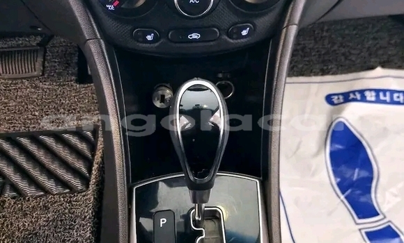 Comprar Usado Hyundai Accent Prata Carro em Luanda em Luanda Province Comprar Usado Hyundai Accent Prata Carro em Luanda em Luanda Province