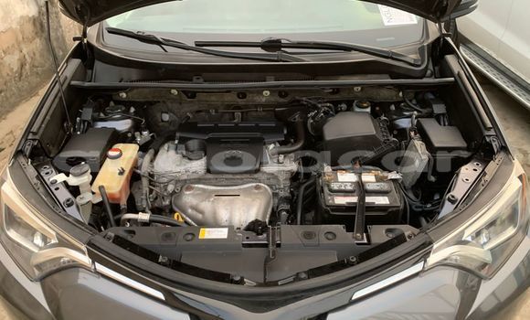 Comprar Usado Toyota RAV4 Outro Carro em Luanda em Luanda Province Comprar Usado Toyota RAV4 Outro Carro em Luanda em Luanda Province