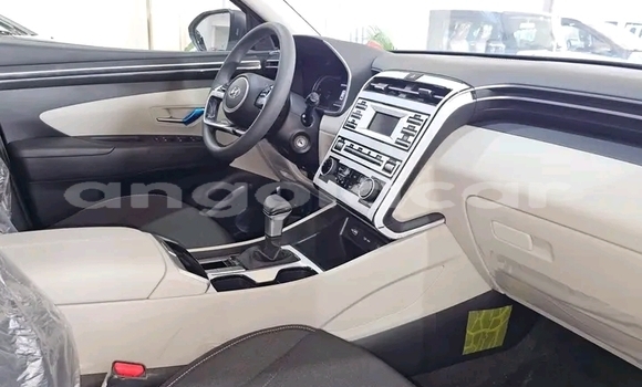 Buy Used Hyundai Tucson White Car in Luanda in Luanda Province Buy Used Hyundai Tucson White Car in Luanda in Luanda Province