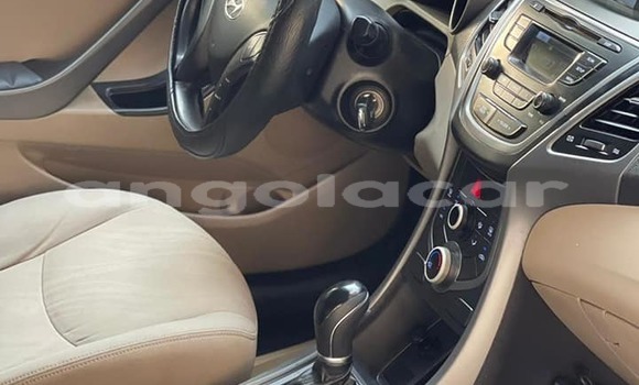 Acheter Occasion Voiture Hyundai Elantra Rouge à Luanda, Province de Luanda Acheter Occasion Voiture Hyundai Elantra Rouge à Luanda, Province de Luanda