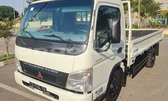 Acheter Occasion Utilitaire Mitsubishi L400 Blanc à Camabatela, Uige Acheter Occasion Utilitaire Mitsubishi L400 Blanc à Camabatela, Uige
