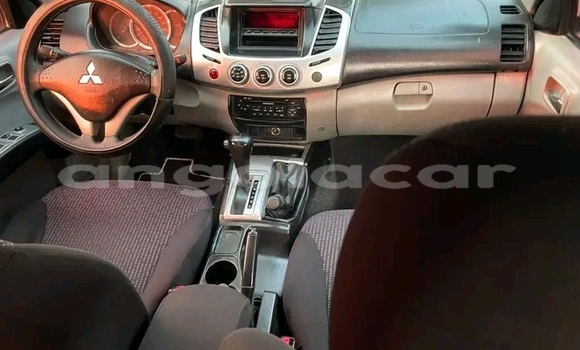 Buy Used Mitsubishi L200 Black Car in Luanda in Luanda Province Buy Used Mitsubishi L200 Black Car in Luanda in Luanda Province