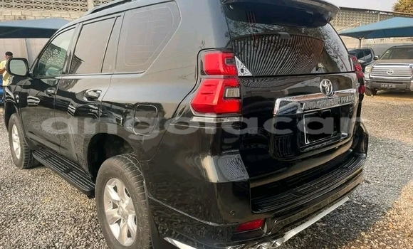 Acheter Occasion Voiture Toyota Land Cruiser Prado Noir à Luanda, Province de Luanda Acheter Occasion Voiture Toyota Land Cruiser Prado Noir à Luanda, Province de Luanda