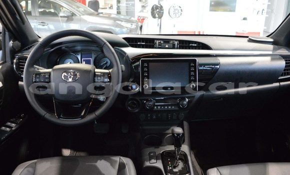 Acheter Occasion Voiture Toyota Hilux Vert à Import - Dubai, Province de Bengo Acheter Occasion Voiture Toyota Hilux Vert à Import - Dubai, Province de Bengo