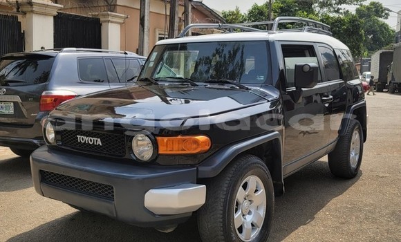 Buy Used Toyota FJ Cruiser Other Car in Luanda in Luanda Province Buy Used Toyota FJ Cruiser Other Car in Luanda in Luanda Province