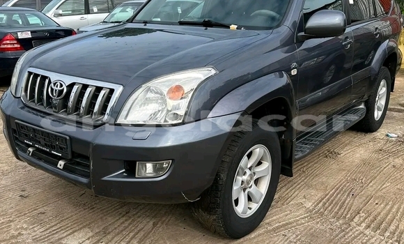 Acheter Occasion Voiture Toyota Prado Gris à Luanda, Province de Luanda Acheter Occasion Voiture Toyota Prado Gris à Luanda, Province de Luanda