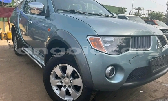 Buy Used Mitsubishi L200 Silver Car in Luanda in Luanda Province Buy Used Mitsubishi L200 Silver Car in Luanda in Luanda Province