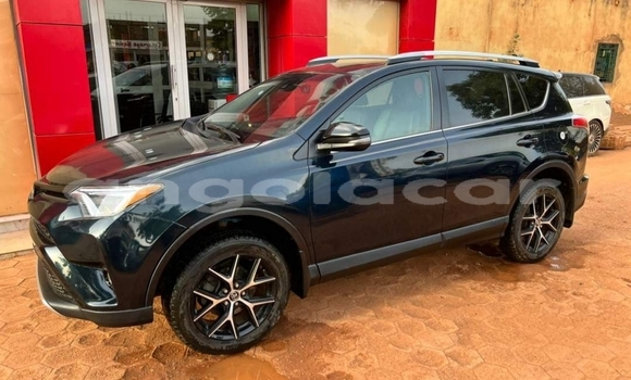Comprar Usado Toyota RAV4 Preto Carro em Luanda em Luanda Province Comprar Usado Toyota RAV4 Preto Carro em Luanda em Luanda Province
