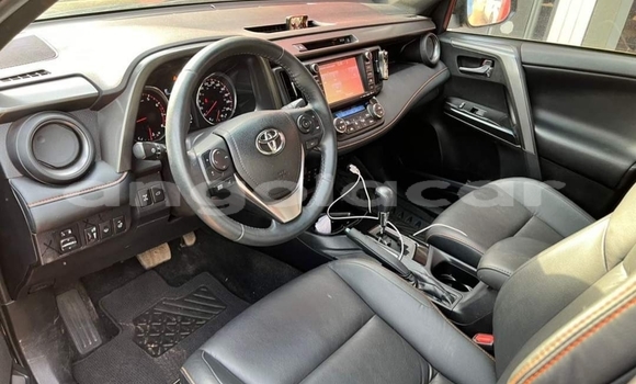 Comprar Usado Toyota RAV4 Preto Carro em Luanda em Luanda Province Comprar Usado Toyota RAV4 Preto Carro em Luanda em Luanda Province