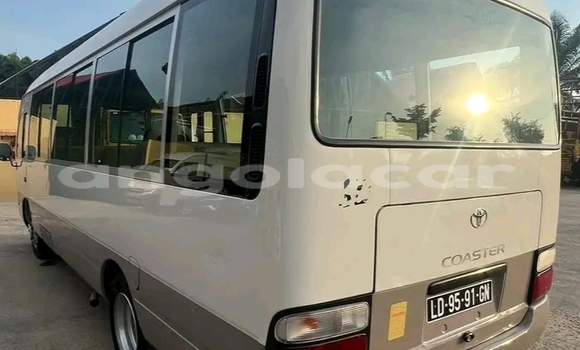 Comprar Usado Toyota Coaster Branco Carro em Luanda em Luanda Province Comprar Usado Toyota Coaster Branco Carro em Luanda em Luanda Province