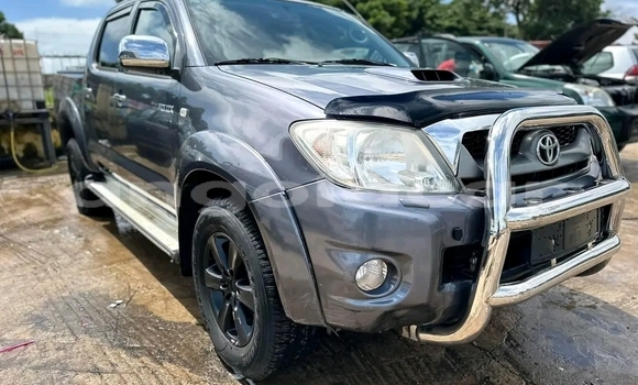 Comprar Usado Toyota Hilux Prata Carro em Luanda em Luanda Province Comprar Usado Toyota Hilux Prata Carro em Luanda em Luanda Province