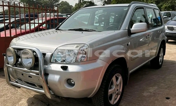Acheter Occasion Voiture Nissan X–Trail Gris à Luanda, Province de Luanda