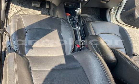 Comprar Usado Kia rio Branco Carro em Luanda em Luanda Province Comprar Usado Kia rio Branco Carro em Luanda em Luanda Province