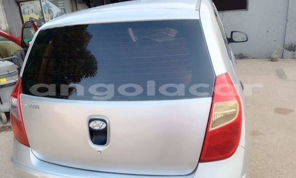 Comprar Usado Hyundai i10 Azul Carro em Luanda em Luanda Province Comprar Usado Hyundai i10 Azul Carro em Luanda em Luanda Province