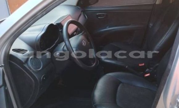 Comprar Usado Hyundai i10 Azul Carro em Luanda em Luanda Province Comprar Usado Hyundai i10 Azul Carro em Luanda em Luanda Province