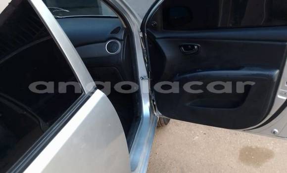 Comprar Usado Hyundai i10 Azul Carro em Luanda em Luanda Province Comprar Usado Hyundai i10 Azul Carro em Luanda em Luanda Province