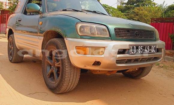 Comprar Usado Toyota RAV4 Verde Carro em Luanda em Luanda Province Comprar Usado Toyota RAV4 Verde Carro em Luanda em Luanda Province