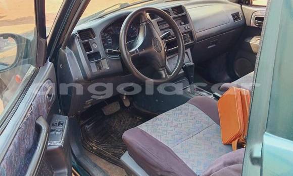 Comprar Usado Toyota RAV4 Verde Carro em Luanda em Luanda Province Comprar Usado Toyota RAV4 Verde Carro em Luanda em Luanda Province