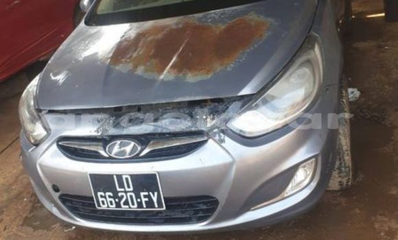 Medium with watermark hyundai accent luanda province luanda 35713
