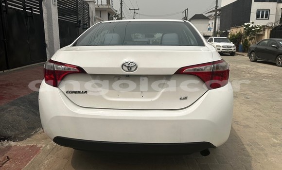 Buy Used Toyota Corolla White Car in Luanda in Luanda Province Buy Used Toyota Corolla White Car in Luanda in Luanda Province