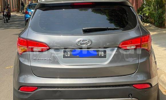 Acheter Occasion Voiture Hyundai Santa Fe Beige à Luanda, Province de Luanda Acheter Occasion Voiture Hyundai Santa Fe Beige à Luanda, Province de Luanda