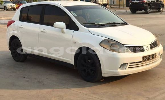 Acheter Occasion Voiture Nissan Tiida Blanc à Luanda, Province de Luanda Acheter Occasion Voiture Nissan Tiida Blanc à Luanda, Province de Luanda