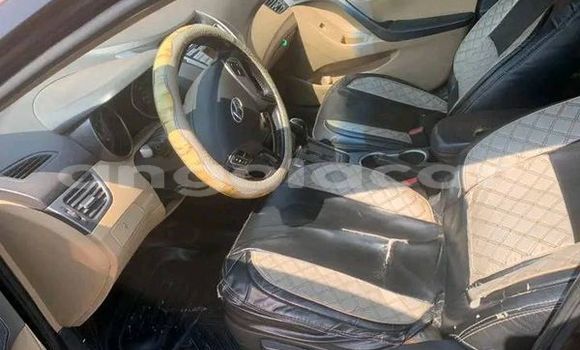 Acheter Occasion Voiture Hyundai Elantra Noir à Luanda, Province de Luanda Acheter Occasion Voiture Hyundai Elantra Noir à Luanda, Province de Luanda