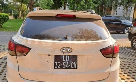 Acheter Occasion Voiture Hyundai Tucson Blanc à Luanda, Province de Luanda Acheter Occasion Voiture Hyundai Tucson Blanc à Luanda, Province de Luanda