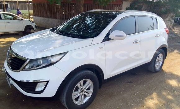 Comprar Usado Kia Sportage Branco Carro em Luanda em Luanda Province Comprar Usado Kia Sportage Branco Carro em Luanda em Luanda Province