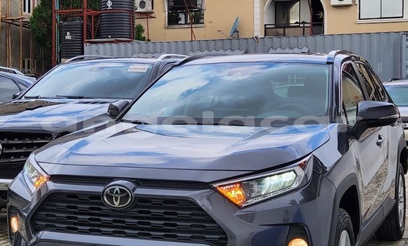 Comprar Usado Toyota RAV4 Outro Carro em Luanda em Luanda Province Comprar Usado Toyota RAV4 Outro Carro em Luanda em Luanda Province