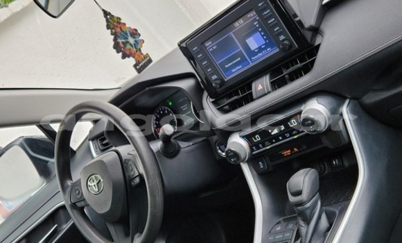 Comprar Usado Toyota RAV4 Outro Carro em Luanda em Luanda Province Comprar Usado Toyota RAV4 Outro Carro em Luanda em Luanda Province