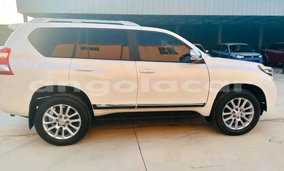 Acheter Occasion Voiture Toyota Prado Blanc à Luanda, Province de Luanda Acheter Occasion Voiture Toyota Prado Blanc à Luanda, Province de Luanda