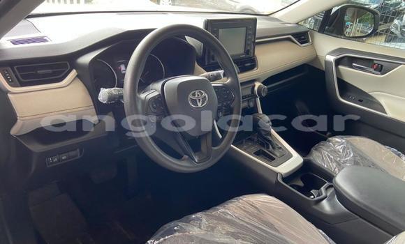 Acheter Occasion Voiture Toyota RAV4 Blanc à Luanda, Province de Luanda Acheter Occasion Voiture Toyota RAV4 Blanc à Luanda, Province de Luanda