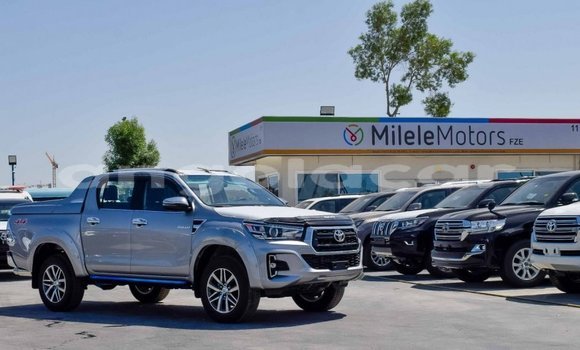 Comprar Novo Toyota Hilux Prata Carro em Benguela em Benguela Comprar Novo Toyota Hilux Prata Carro em Benguela em Benguela