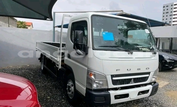 Comprar Usado Mitsubishi Lancer Cargo Branco Carro em Luanda em Luanda Province