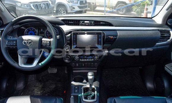 Comprar Novo Toyota Hilux Prata Carro em Benguela em Benguela Comprar Novo Toyota Hilux Prata Carro em Benguela em Benguela