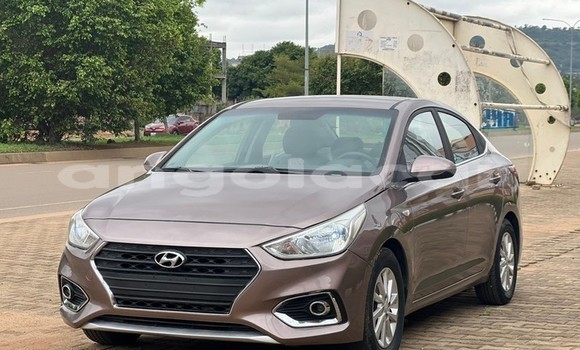 Buy Used Hyundai Accent Other Car in Luanda in Luanda Province Buy Used Hyundai Accent Other Car in Luanda in Luanda Province