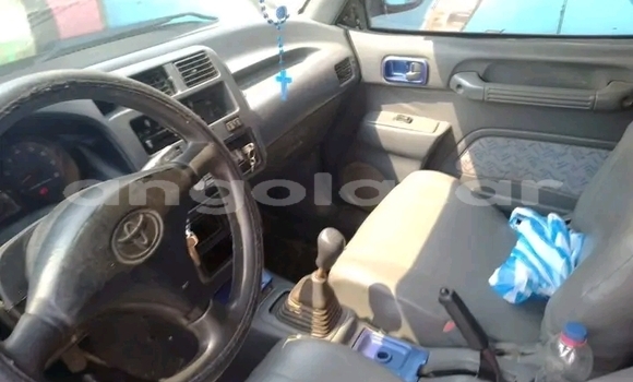 Comprar Usado Toyota RAV4 Outro Carro em Luau em Moxico Comprar Usado Toyota RAV4 Outro Carro em Luau em Moxico