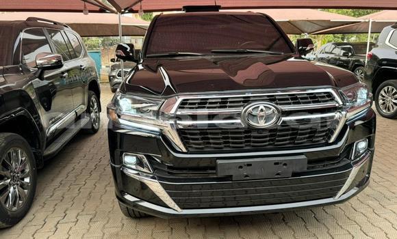 Buy Used Toyota Land Cruiser Black Car in Luanda in Luanda Province Buy Used Toyota Land Cruiser Black Car in Luanda in Luanda Province