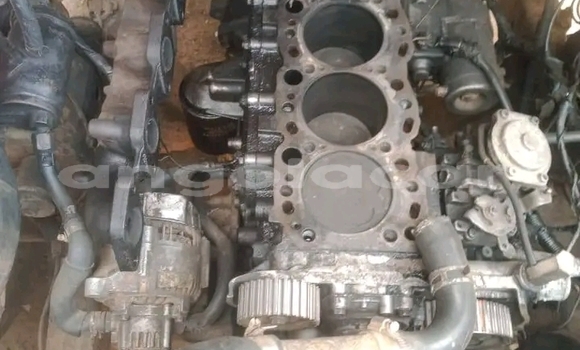 Comprar Usado Toyota Hilux Outro Carro em Longonjo em Huambo Comprar Usado Toyota Hilux Outro Carro em Longonjo em Huambo