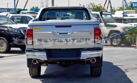 Comprar Novo Toyota Hilux Prata Carro em Benguela em Benguela Comprar Novo Toyota Hilux Prata Carro em Benguela em Benguela