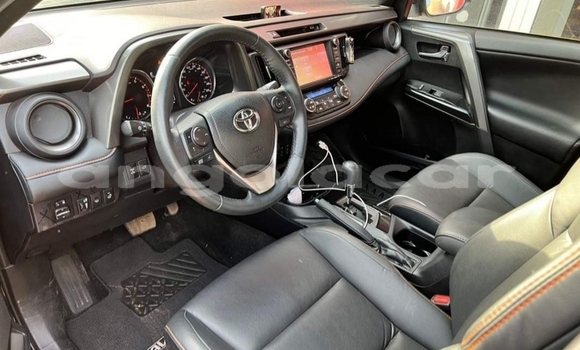 Comprar Usado Toyota RAV4 Preto Carro em Luanda em Luanda Province Comprar Usado Toyota RAV4 Preto Carro em Luanda em Luanda Province