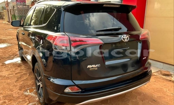 Comprar Usado Toyota RAV4 Preto Carro em Luanda em Luanda Province Comprar Usado Toyota RAV4 Preto Carro em Luanda em Luanda Province