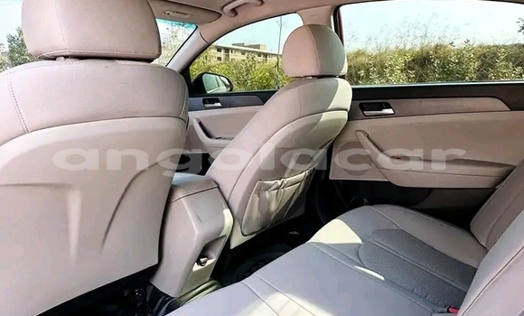 Comprar Usado Hyundai Sonata Vermelho Carro em Luanda em Luanda Province Comprar Usado Hyundai Sonata Vermelho Carro em Luanda em Luanda Province