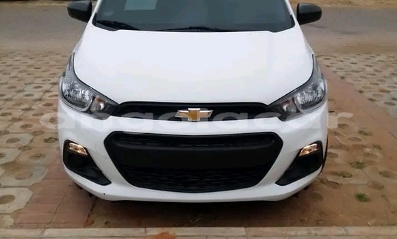 Buy Used Chevrolet spark White Car in Luanda in Luanda Province Buy Used Chevrolet spark White Car in Luanda in Luanda Province