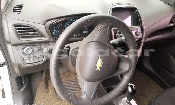 Comprar Usado Chevrolet spark Branco Carro em Luanda em Luanda Province Comprar Usado Chevrolet spark Branco Carro em Luanda em Luanda Province