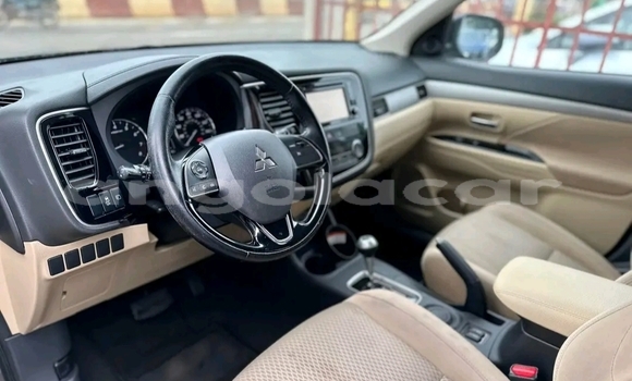 Comprar Usado Mitsubishi Outlander Marrom Carro em Luanda em Luanda Province Comprar Usado Mitsubishi Outlander Marrom Carro em Luanda em Luanda Province