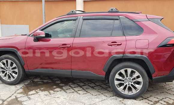 Comprar Usado Toyota RAV4 Vermelho Carro em Luanda em Luanda Province Comprar Usado Toyota RAV4 Vermelho Carro em Luanda em Luanda Province